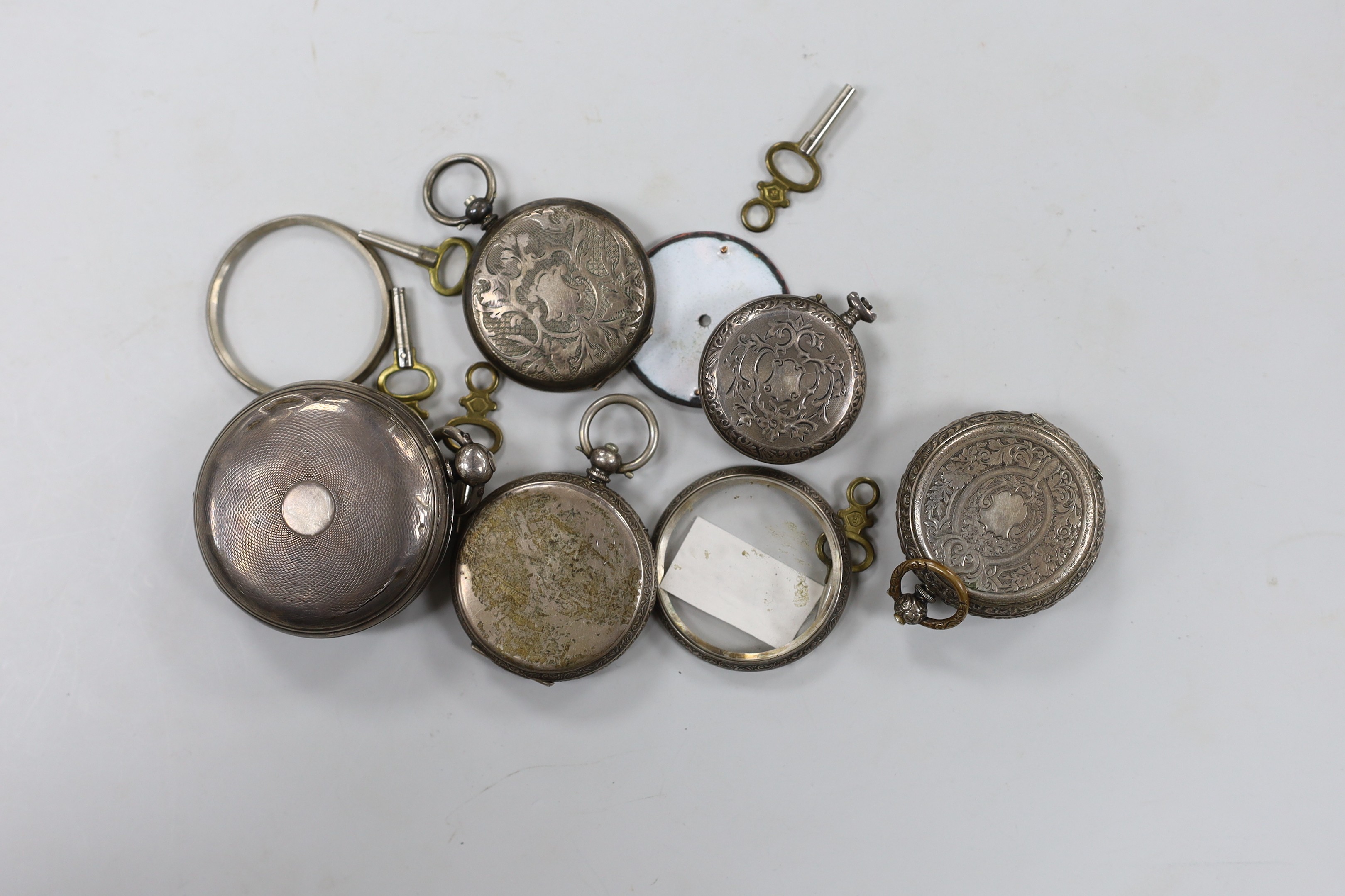 An early 19th century open faced silver keywind verge pocket watch by J.W. Bedwood of Shoreditch and four assorted white metal fob watches(a.f.).